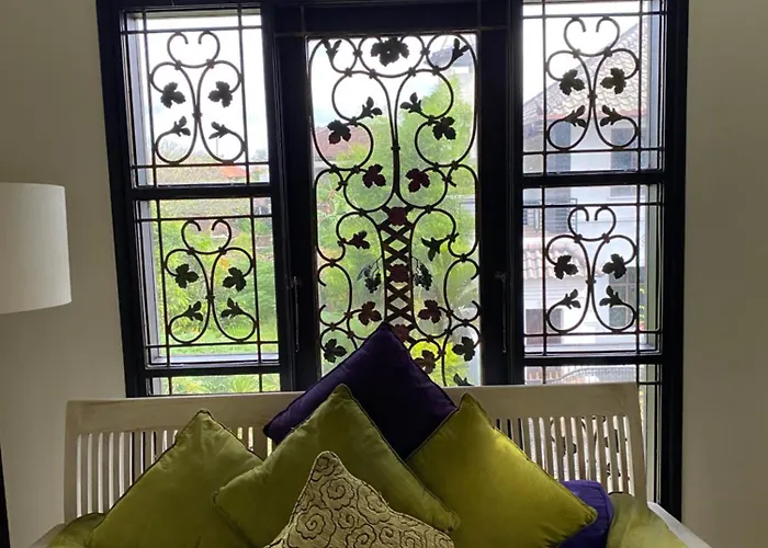 Villa 5 Bedroom Getaway - Regency B3